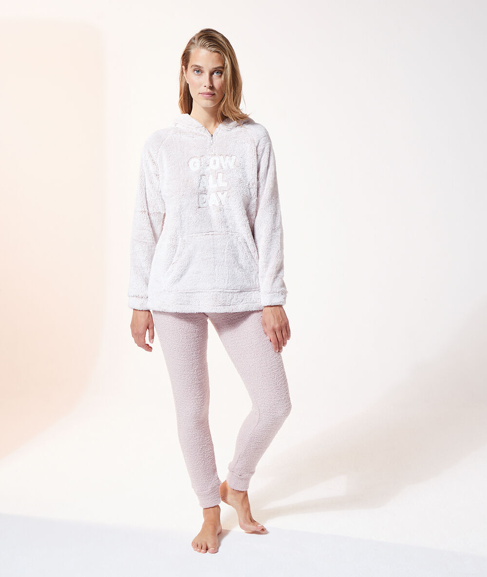 Homewear-hose rosa.