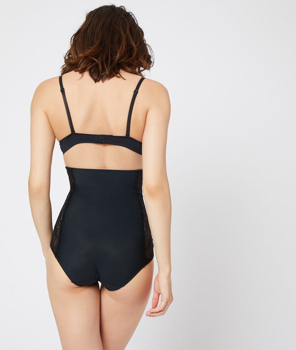 Slip mit hoher Taille – Stufe 2: figurformend Slip mit hoher Taille – Stufe 2: figurformend;${refinementColor}