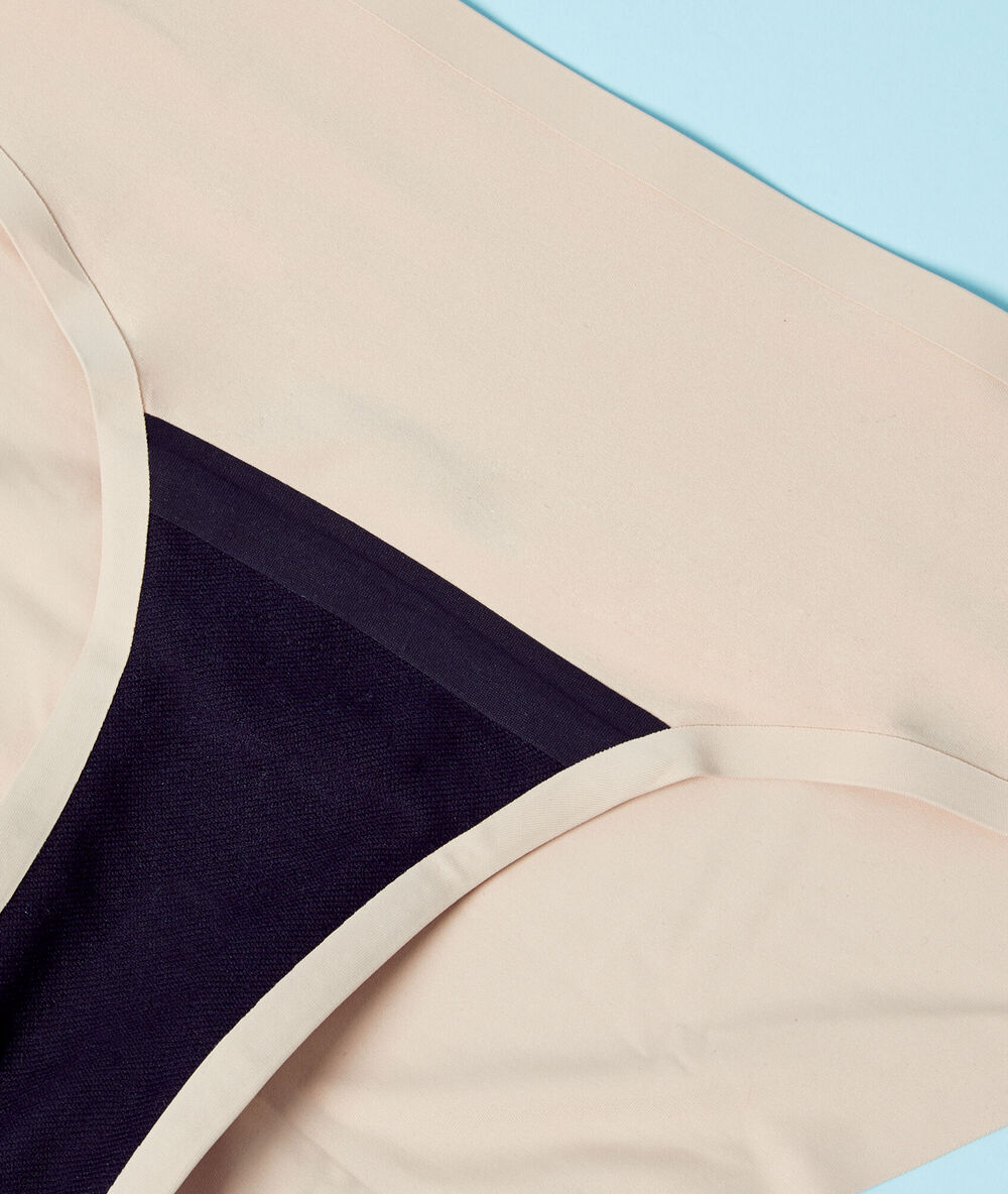 Menstruationsunterwäsche von smoon beige.