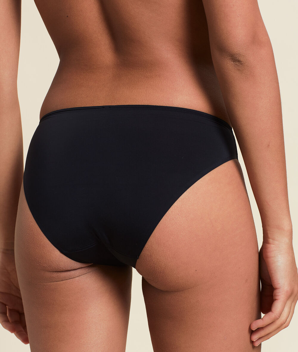 Panty aus schimmernder mikrofaser schwarz.
