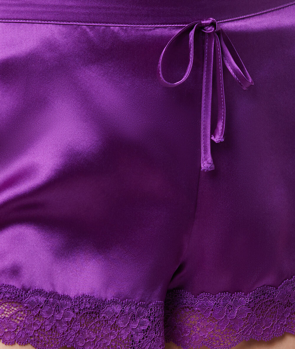 Shorts aus seide lila.