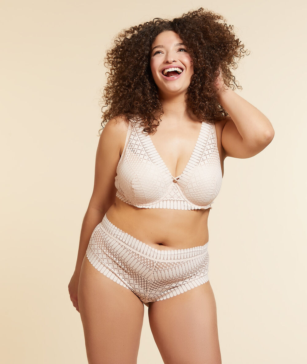 Bh nr. 6 – natürliche dreiecksform blush.