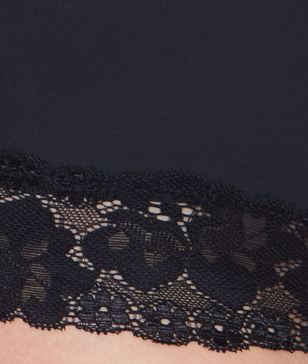 Slip schwarz.