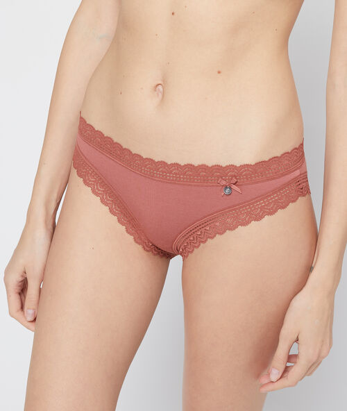 Panty aus 90 % modal, spitzens&auml;ume henna.