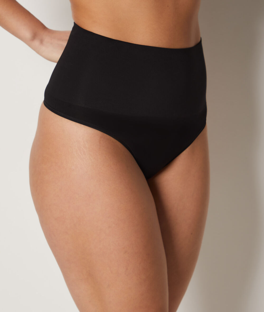 String mit hoher taille – mittlerer halt schwarz.