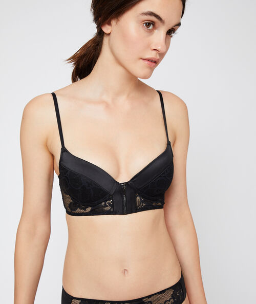 Bh nr. 4 &ndash; leichter push-up aus spitze schwarz.
