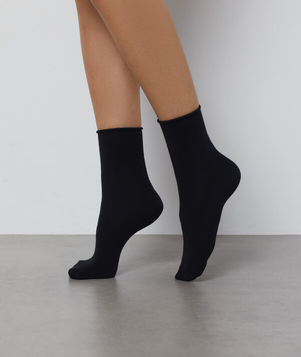 2 paires de chaussettes en coton bio 2 paires de chaussettes en coton bio;${refinementColor}