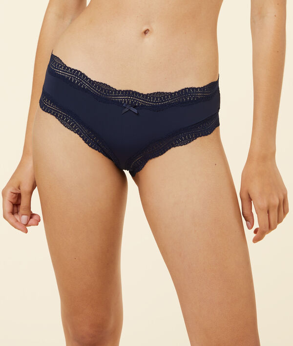 Shorty aus Spitze Shorty aus Spitze