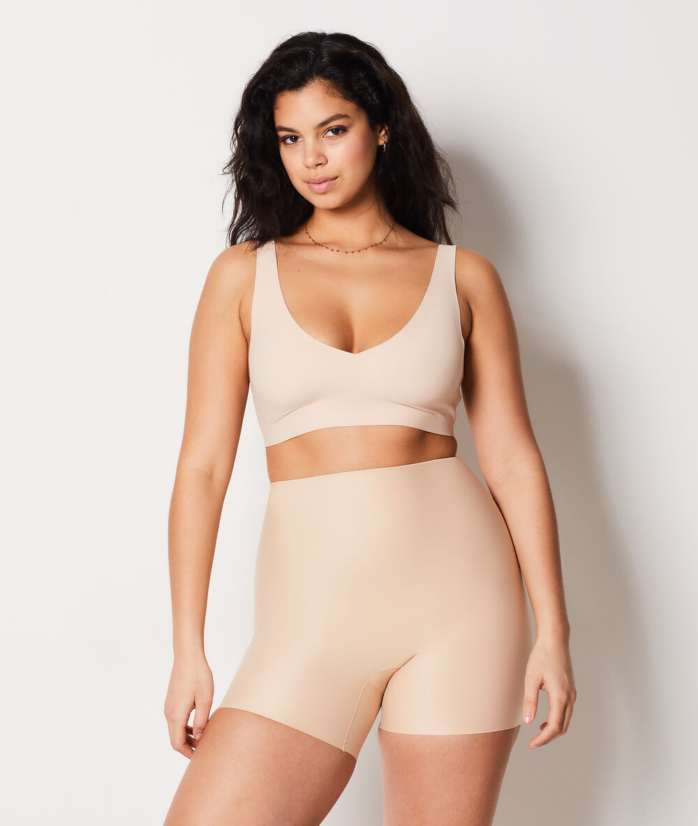 Figurformendes panty – starker halt beige.