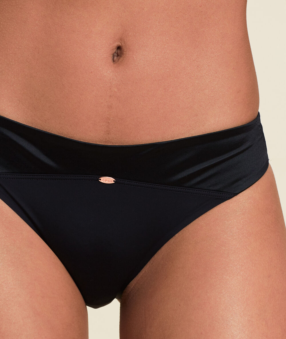 Panty aus schimmernder mikrofaser schwarz.