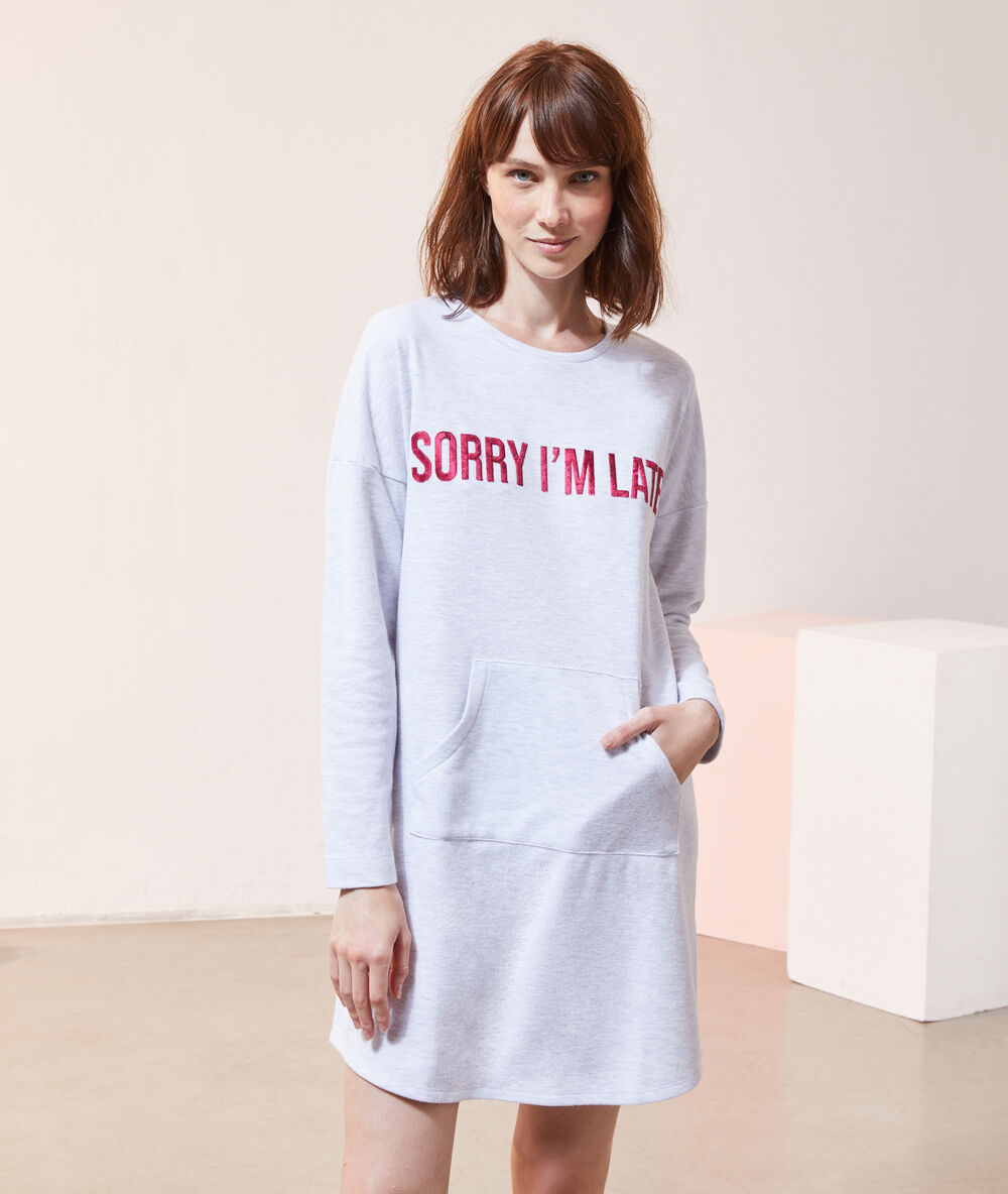 Nachthemd 'sorry i'm late' grau.