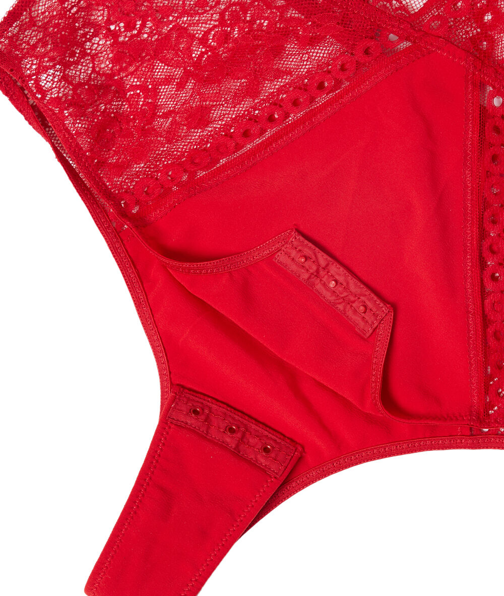 Body aus spitze und mikrofaser, gekreuzter rücken rot.