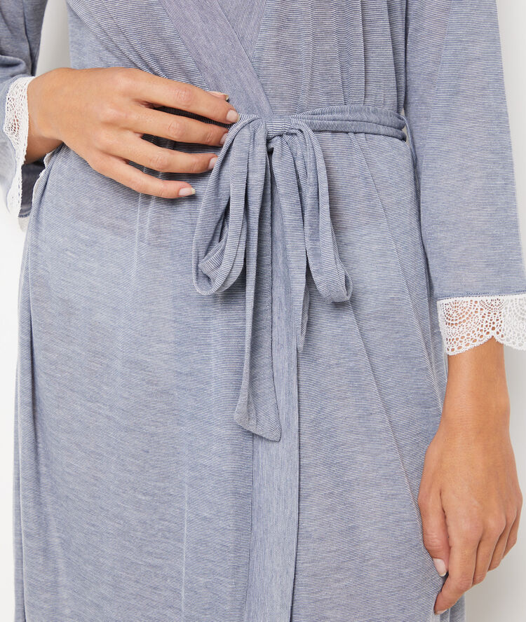 Nachthemd mit details aus spitze marineblau.
