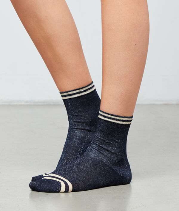 Socken mit Metallic-Fasern Socken mit Metallic-Fasern;${refinementColor}