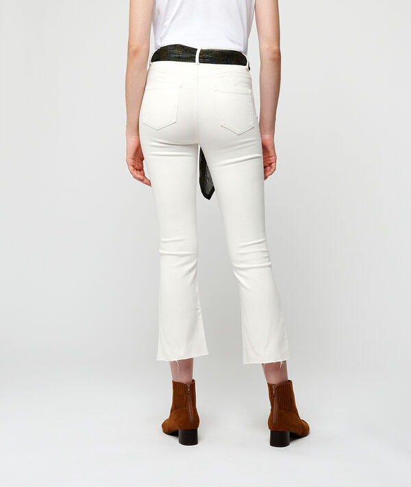 Schlag-Jeans mit Schal Schlag-Jeans mit Schal