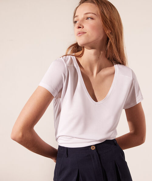 T-shirt, v-ausschnitt wei&szlig;.