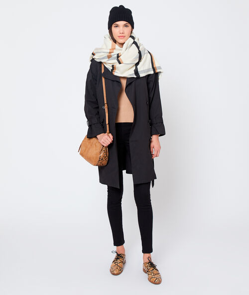 &Eacute;charpe &agrave; carreaux creme.