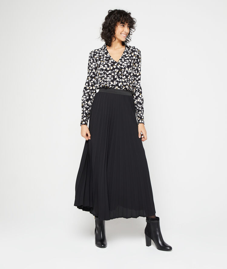 Hemd mit floralem print schwarz.