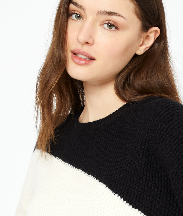 Pullover aus grobem strick mit grafischem muster schwarz.
