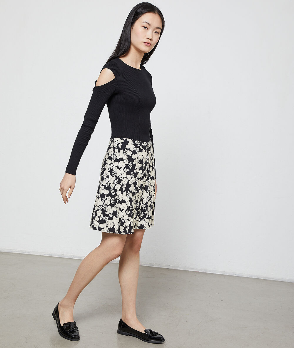 Gerippter pullover schwarz.