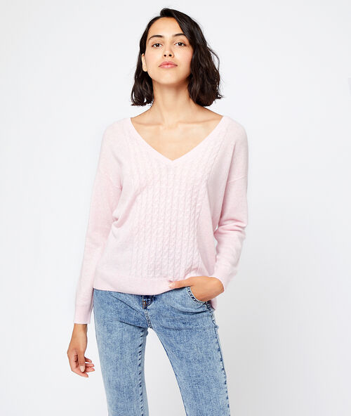 Kaschmirpullover mit zopfmuster nude.
