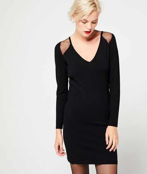 Robe pull dos guipure noir.