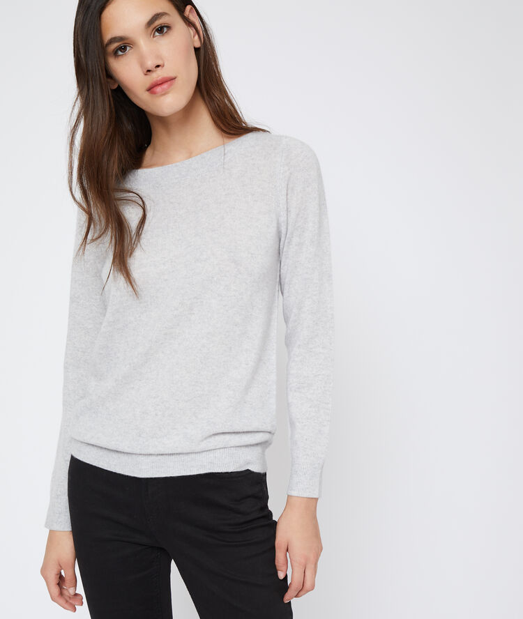 Kaschmirpullover mit u-boot-ausschnitt hellgrau.