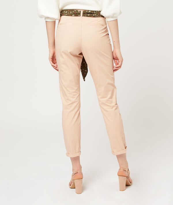 Schmale Hose mit Schal Schmale Hose mit Schal
