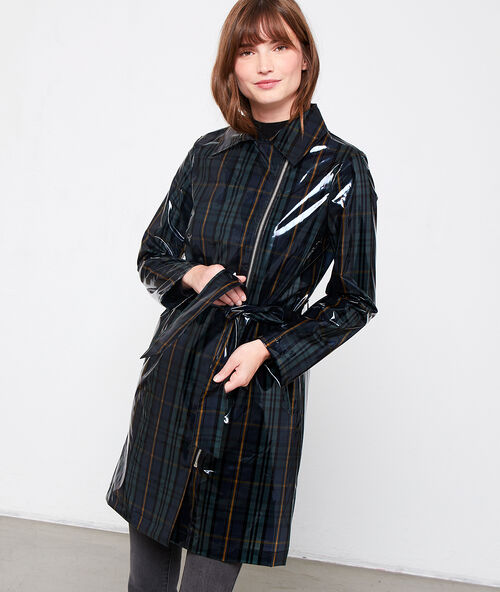 Trench imprim&eacute; tartan effet vinyle marine.