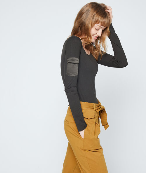 T-shirt manches longues &agrave; poches bronze.