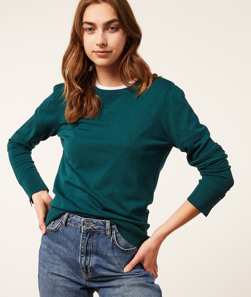 Pullover mit rundem ausschnitt aus feinem strick pfauengrün.