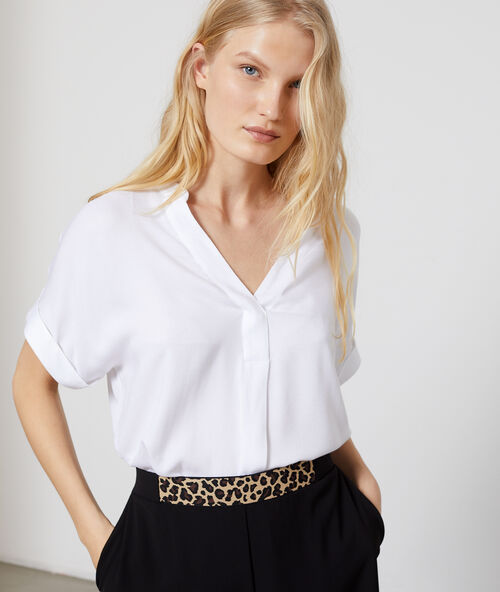 Bluse mit tunesischem kragen ekr&uuml;.