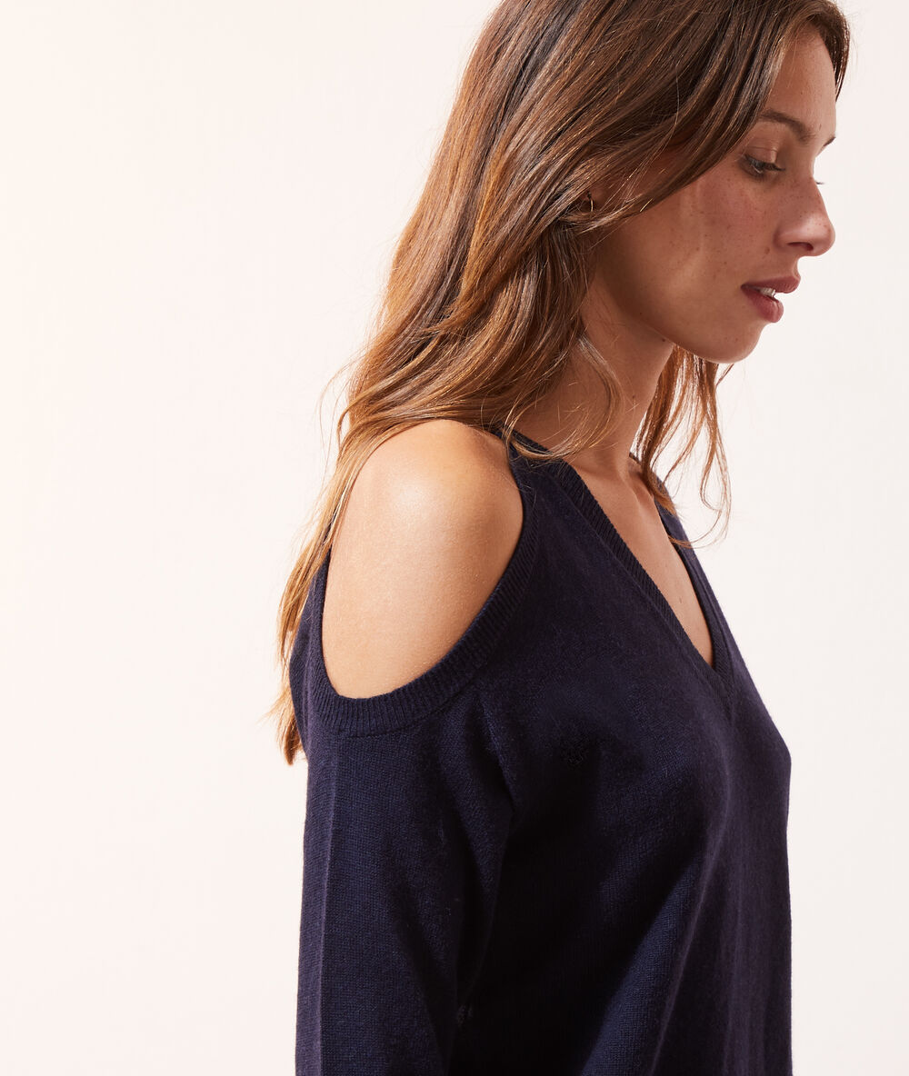 Pullover mit asymmetrischem v-ausschnitt marineblau.