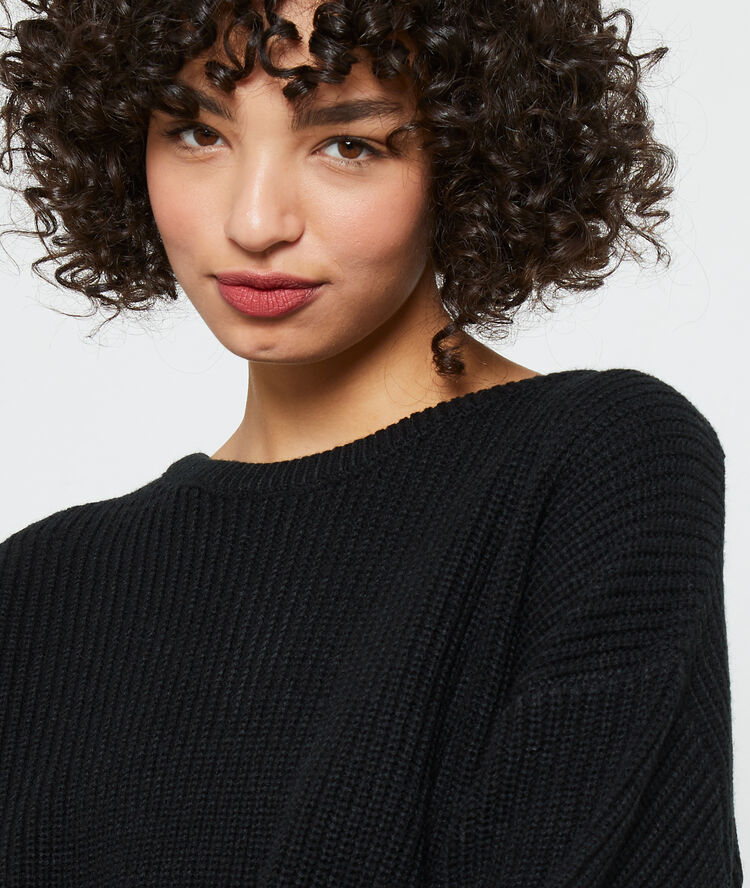 Pullover aus grobem strick schwarz.